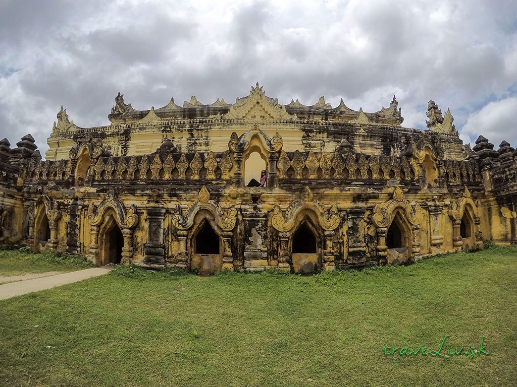 Maha Aung Mye Bonzan Monastery