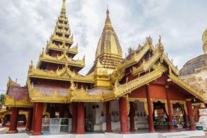 Schwezigon Pagoda Bagan